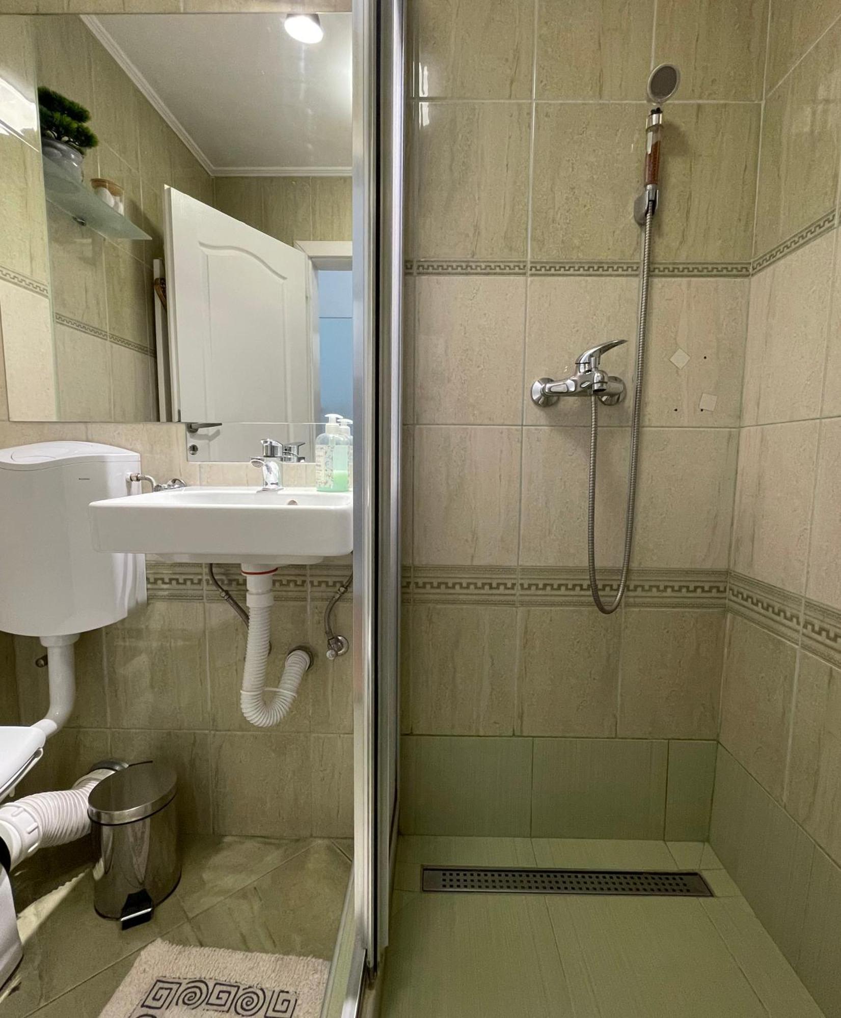 62 - Besplatan Gradski Parking - Apartment Novi Sad